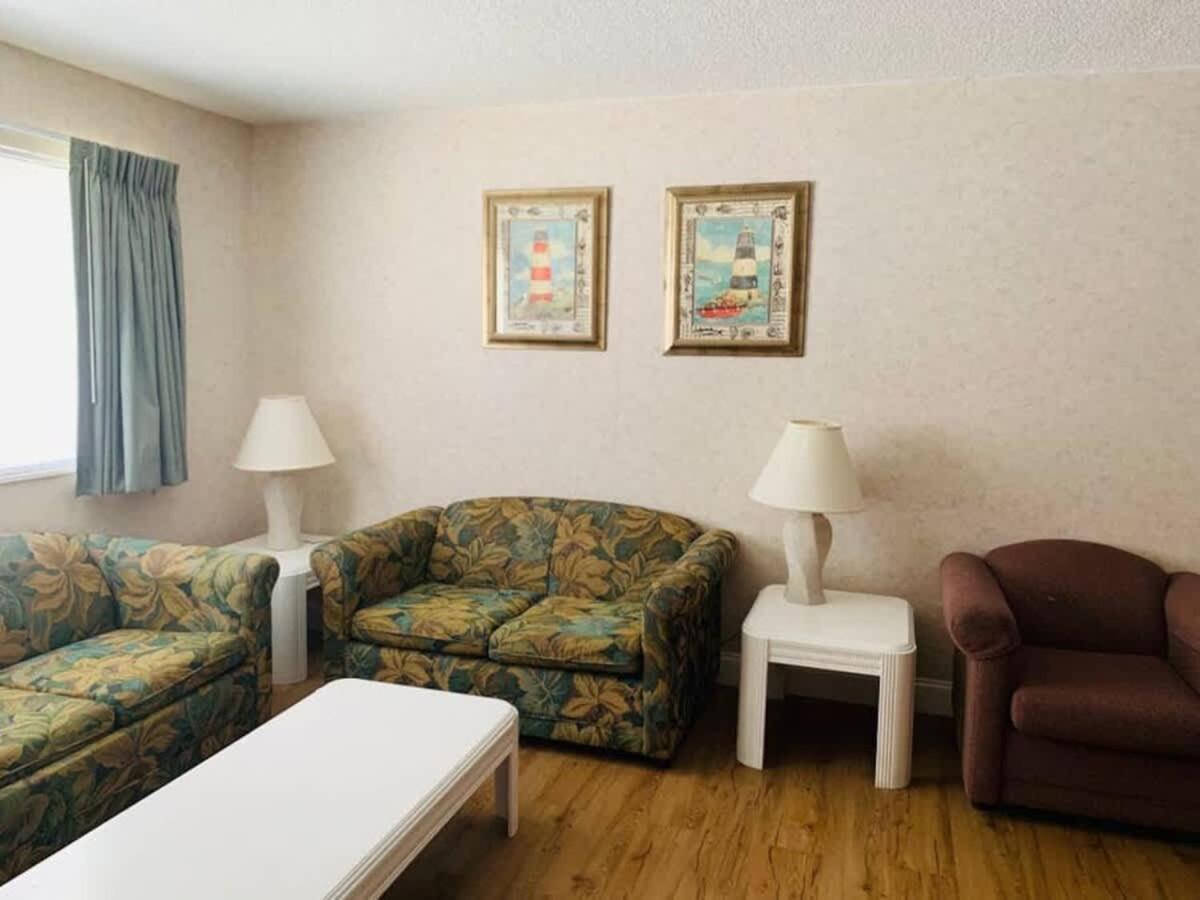 *Delightful Family Beach Retreat*Pool, Steps To The Sand*H32-3 Myrtle Beach Bagian luar foto