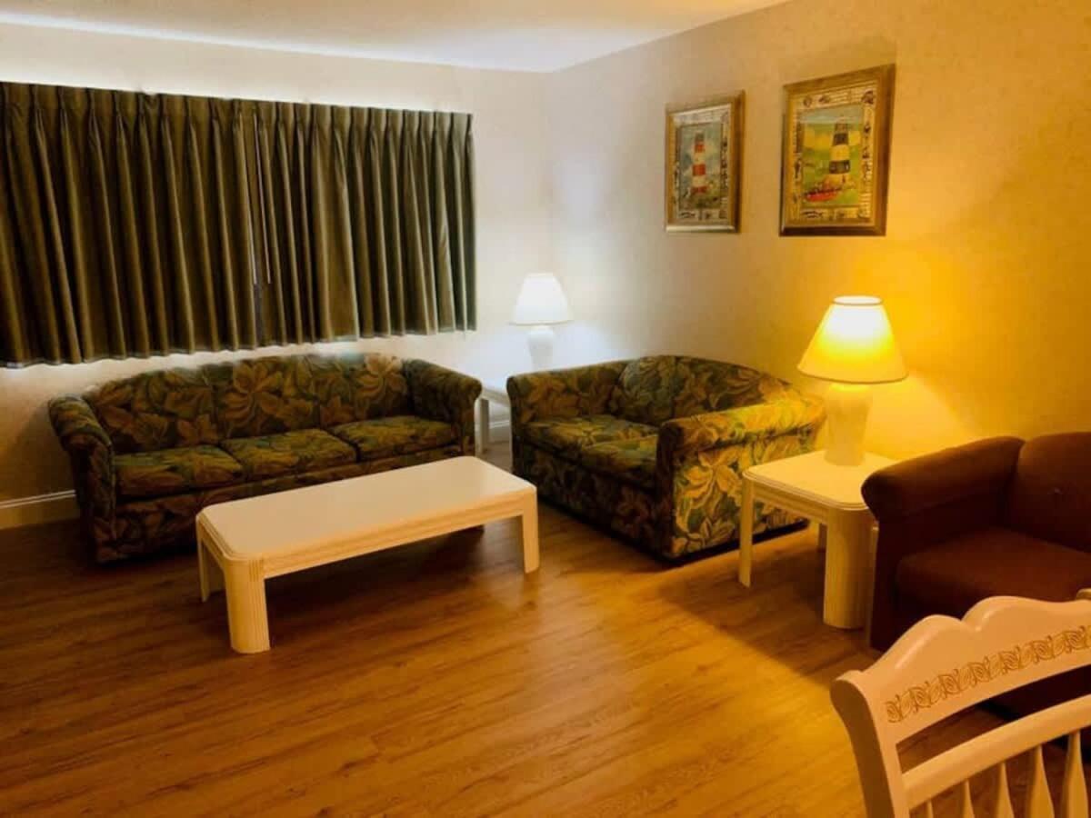 *Delightful Family Beach Retreat*Pool, Steps To The Sand*H32-3 Myrtle Beach Bagian luar foto